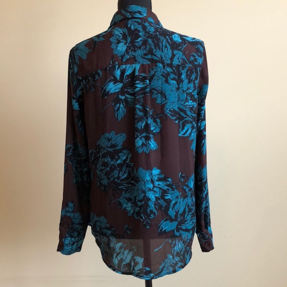 Printed Button Down Shirt - Picture 4 of 5